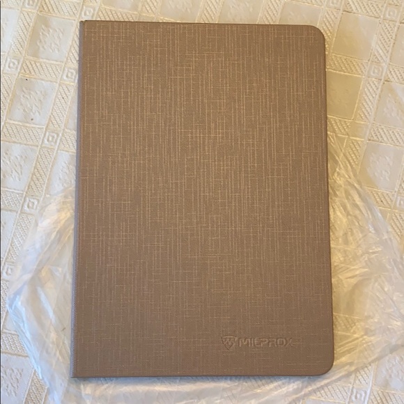 Milprox protective case for 10.5 IPAD - Picture 1 of 7